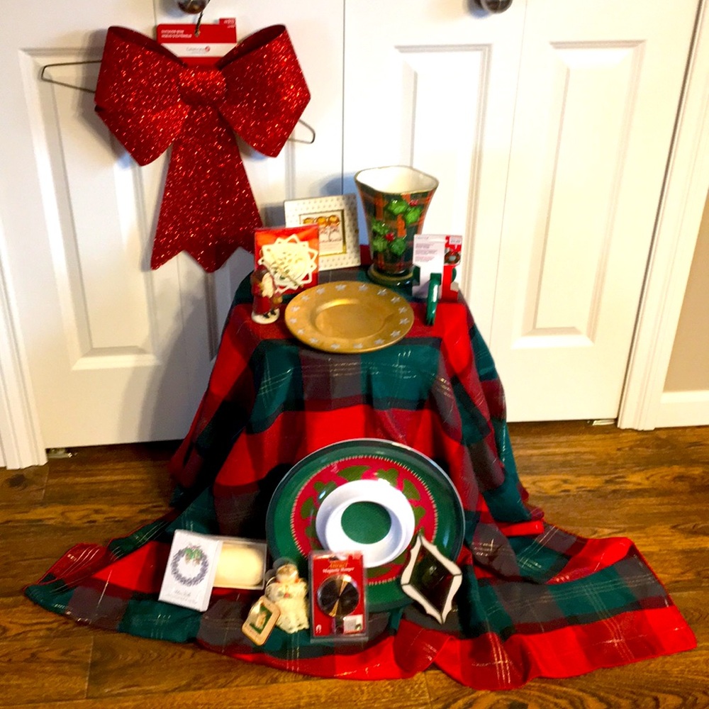 A collection of Christmas decorations!